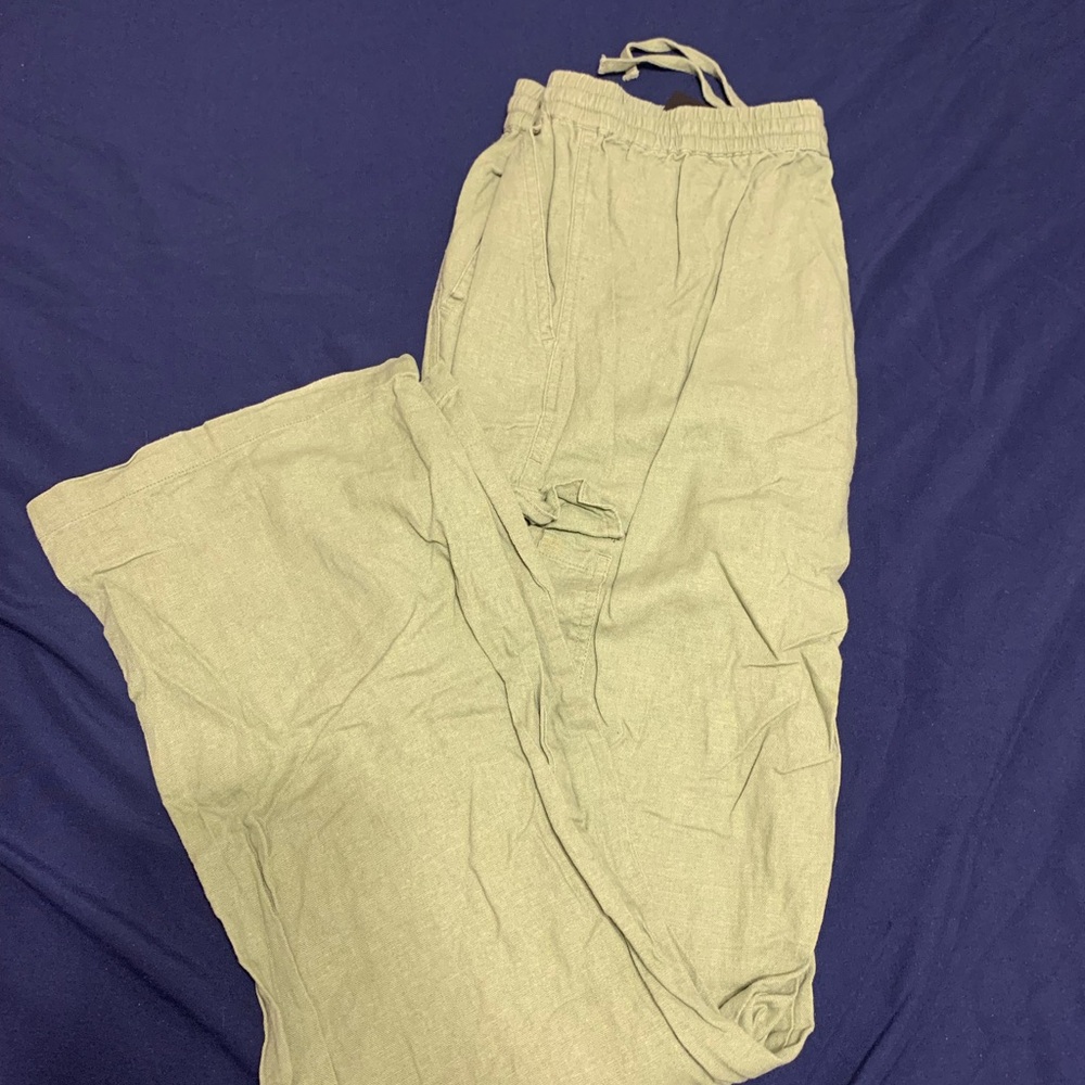 Green Wide Leg Pants with Relaxed Fit